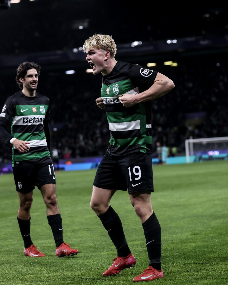 SportingCP's tweet photo. 🦸🏼‍♂️🦸🏼‍♂️🦸🏼‍♂️ https://t.co/rp5a3eOfzL