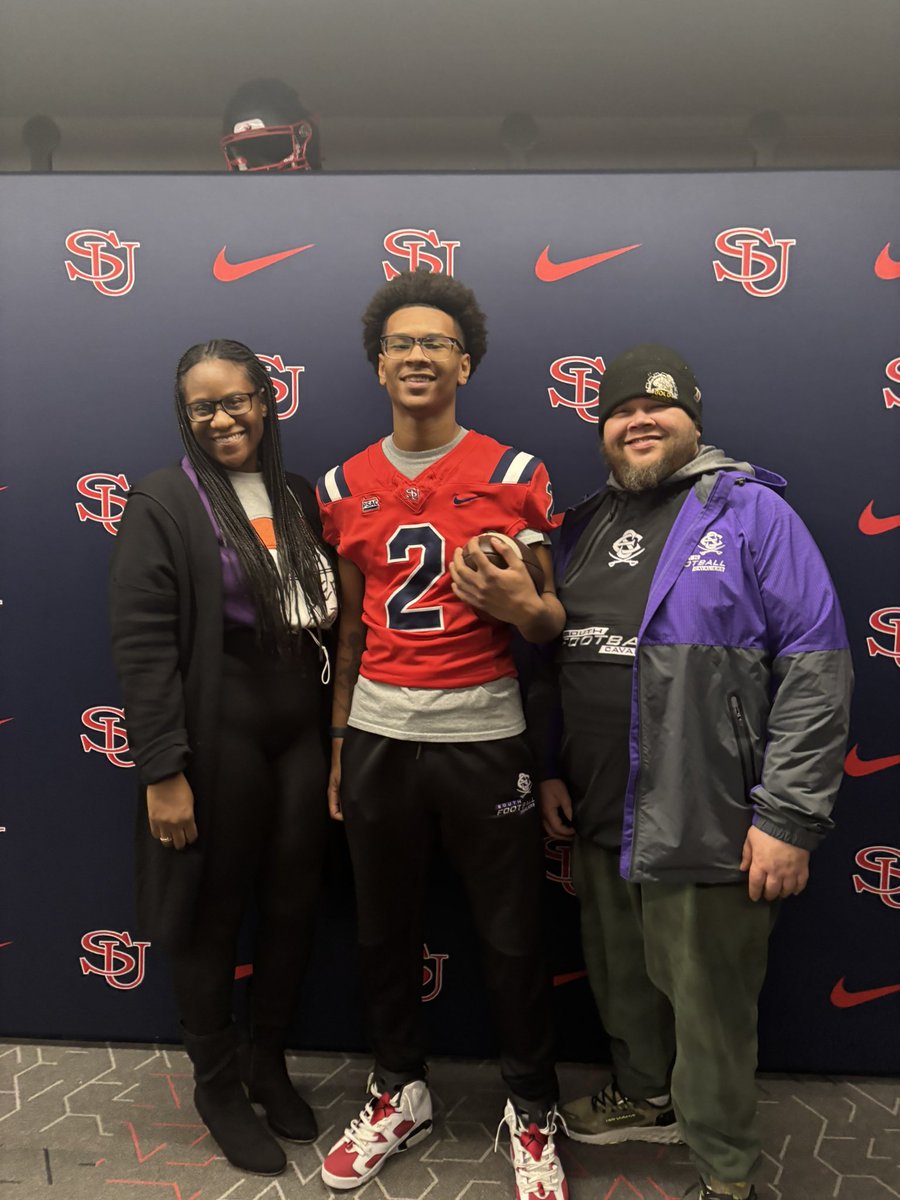 Nasir Blount (@nasirblount2) on Twitter photo AGTG!! After a great visit and conversation with <a href="/pjleeol/">Peter</a> I’m blessed to announce I’ve received my first D2 offer from <a href="/ShipFootball/">Shippensburg Football</a>
<a href="/CoachWalters81/">Matt Walters</a> <a href="/PaFootballNews/">Pennsylvania Football News</a> <a href="/CoachColeESS/">Zach Cole</a> <a href="/ESSCavalierFB/">ESS Cavalier Football</a> AGTG!! After a great visit and conversation with <a href="/pjleeol/">Peter</a> I’m blessed to announce I’ve received my first D2 offer from <a href="/ShipFootball/">Shippensburg Football</a>
<a href="/CoachWalters81/">Matt Walters</a> <a href="/PaFootballNews/">Pennsylvania Football News</a> <a href="/CoachColeESS/">Zach Cole</a> <a href="/ESSCavalierFB/">ESS Cavalier Football</a>