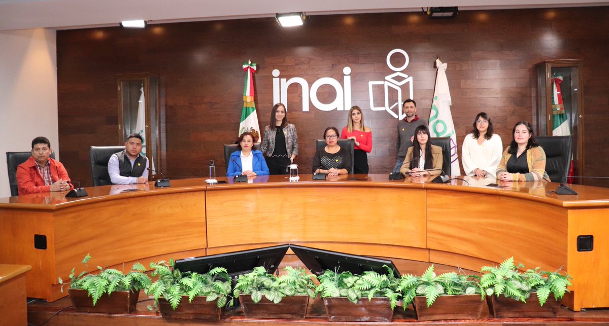 vinculasociedad's tweet photo. 📢 ¡A través del Programa #VisitaElINAI recibimos a estudiantes de la @UNRCastellanos 🎓e integrantes de la empresa @CocaColaMx🥤 en el @INAImexico
🔎Celebramos su interés en la transparencia y el ejercicio de sus derechos de acceso a la información y protección de datos 📊 🔐 https://t.co/3Aj6lI5hD4