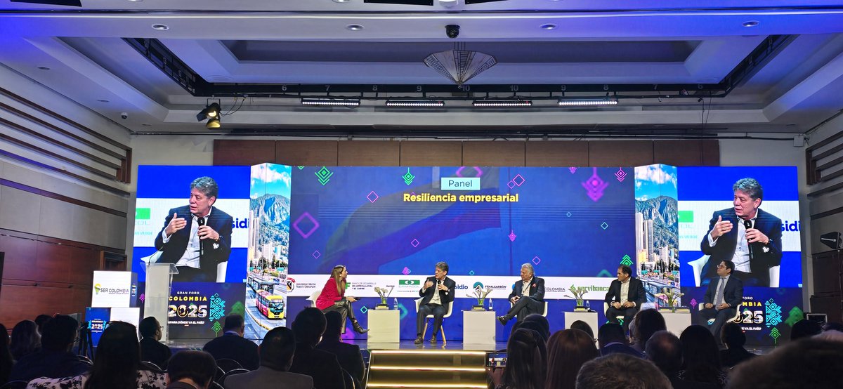 Isabelcriveros's tweet photo. Cada día que pasa sin trabajar unidos  por el pais implica  una gran pérdida de oportunidad de tender lazos de desarrollo económico. 
@BruceMacMaster @ANDI_Colombia @RevistaSemana #GranForoColombia2025 https://t.co/xjYfbYPxep
