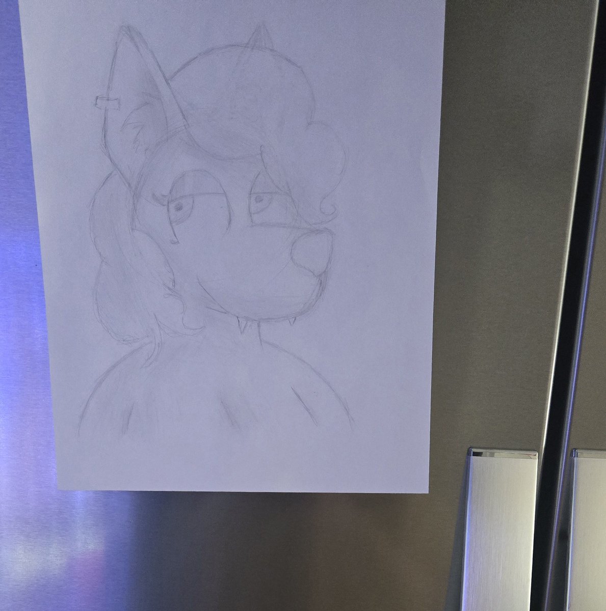 AWWW, my roommates put my doodle on the fridge~