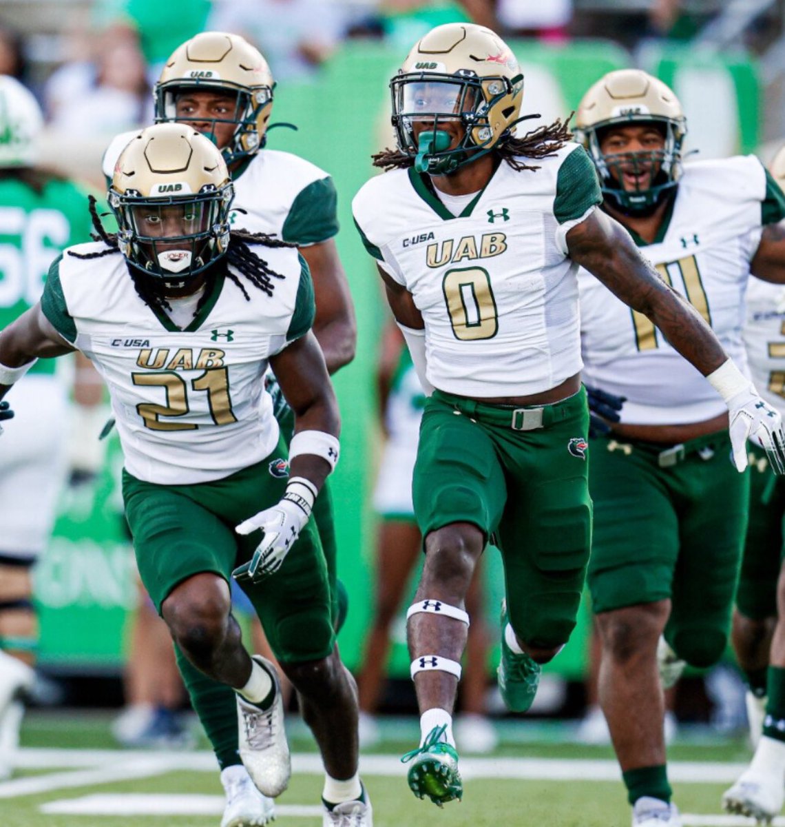I’m blessed to receive an offer from UAB 🟢⚪️
<a href="/Coach_Jones_1/">John Jones</a> <a href="/coach_apage/">Alex Page</a> <a href="/CoachReaux/">Romelle Jones</a> <a href="/CoachRique/">Enrique Williams</a> <a href="/Coach_ZGolson/">Zach Golson</a>