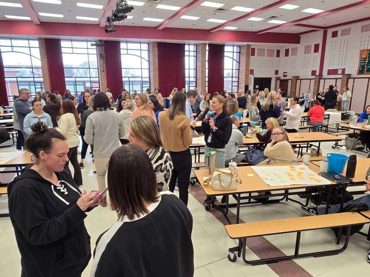 DrRequa's tweet photo. During today’s professional development with @characterstrong, we gathered wonderful strategies and insights to support character education and can’t wait to implement them in our school. Grateful for the time spent learning with colleagues and presenters! #liveholmdelblue https://t.co/PkgmUfJXgQ