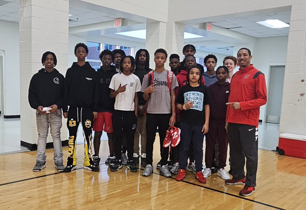 DaRealCoachCal (@darealcoachcal1) on Twitter photo It was great being able to show our feeder school, Woodland Middle Boys Basketball players around our facility and let them watch the end of our Varsity practice. We are looking forward to seeing these young Men over here in the future. <a href="/woodlandhshoops/">Woodland Wolfpack Hoops</a> It was great being able to show our feeder school, Woodland Middle Boys Basketball players around our facility and let them watch the end of our Varsity practice. We are looking forward to seeing these young Men over here in the future. <a href="/woodlandhshoops/">Woodland Wolfpack Hoops</a>