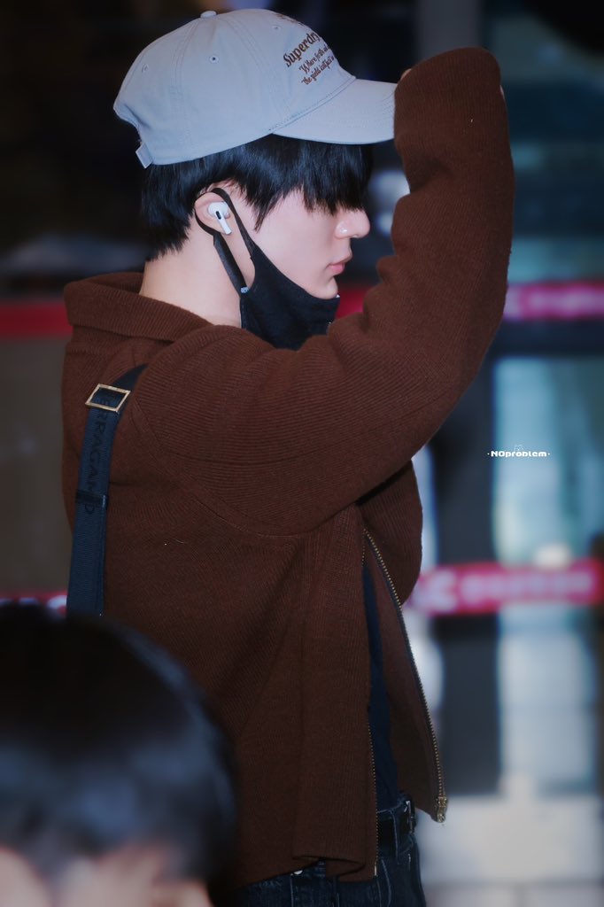 NOproblem tweet media