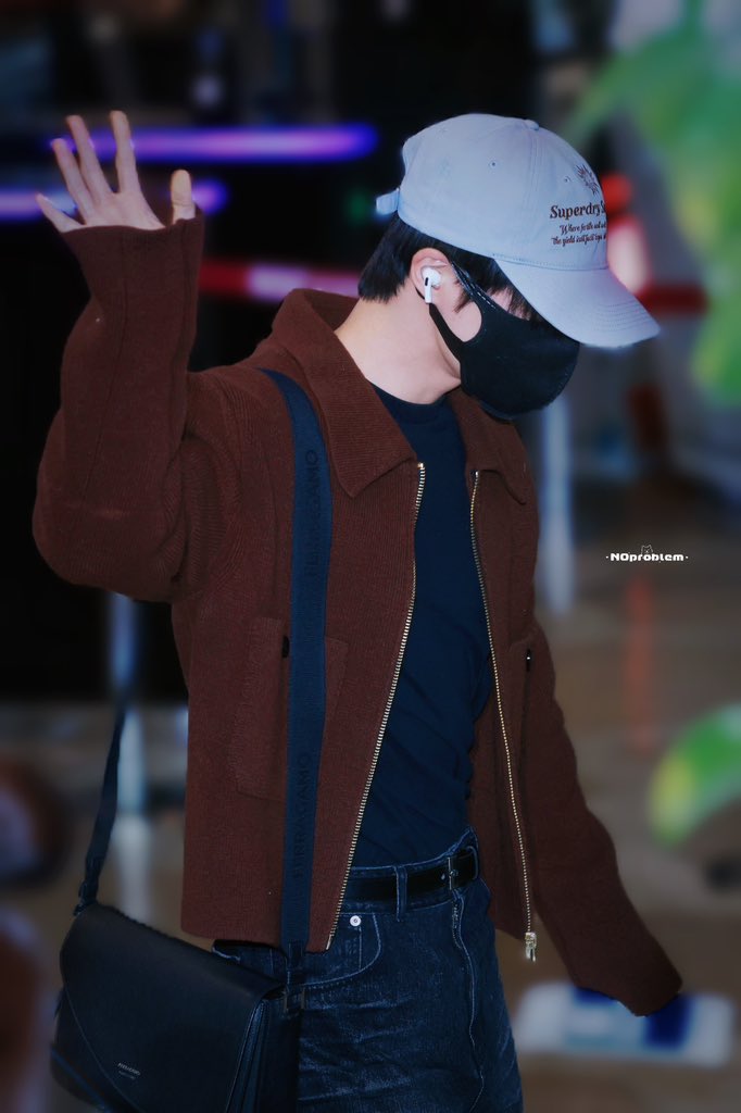 NOproblem tweet media