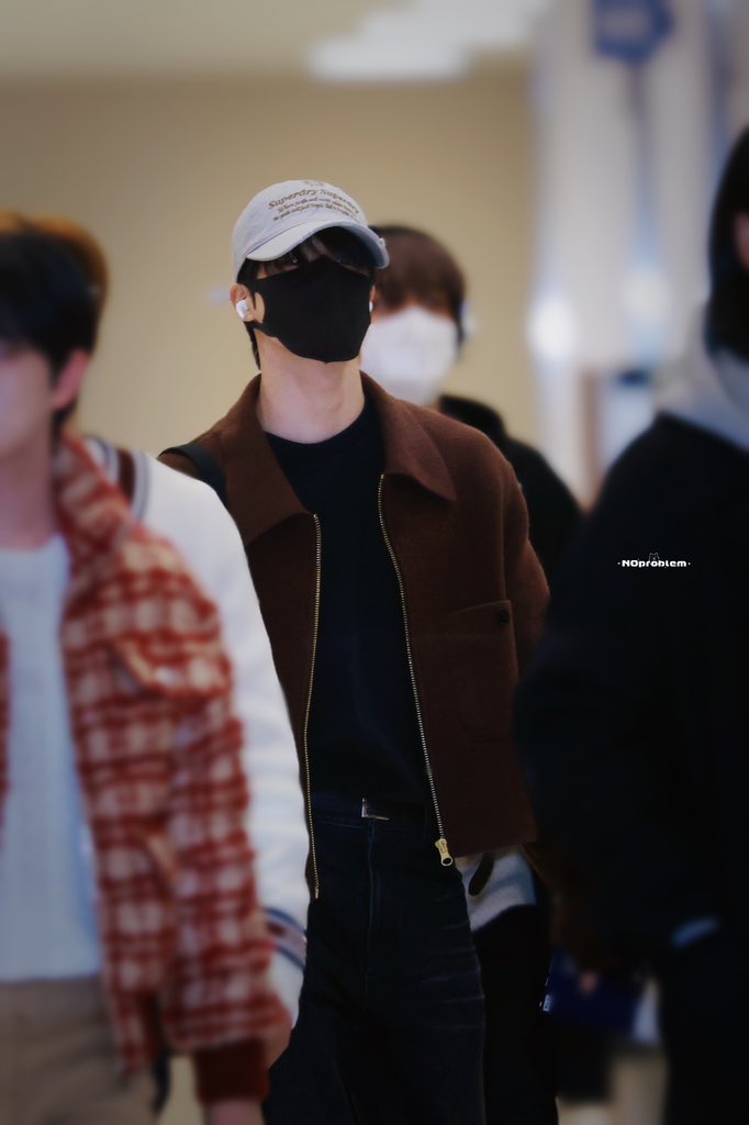 NOproblem tweet media