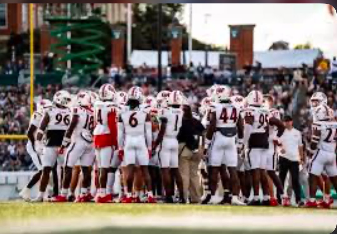 Rob_mac8's tweet image. I am blessed and honored to receive an offer from gardner Webb @CoachBennett_ @Bulldog_Recruit @E_clazz @AnnaH247 @adamgorney @DemetricDWarren
