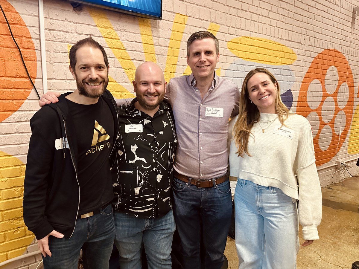 Megan Reynolds 👩💻 tweet media