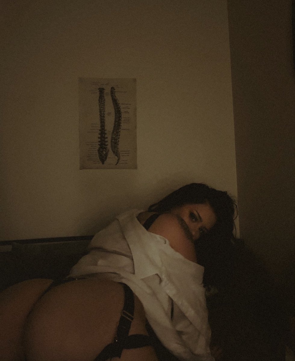 sicksecrets_'s tweet photo. OF is cumming https://t.co/P3XjOPg8LA