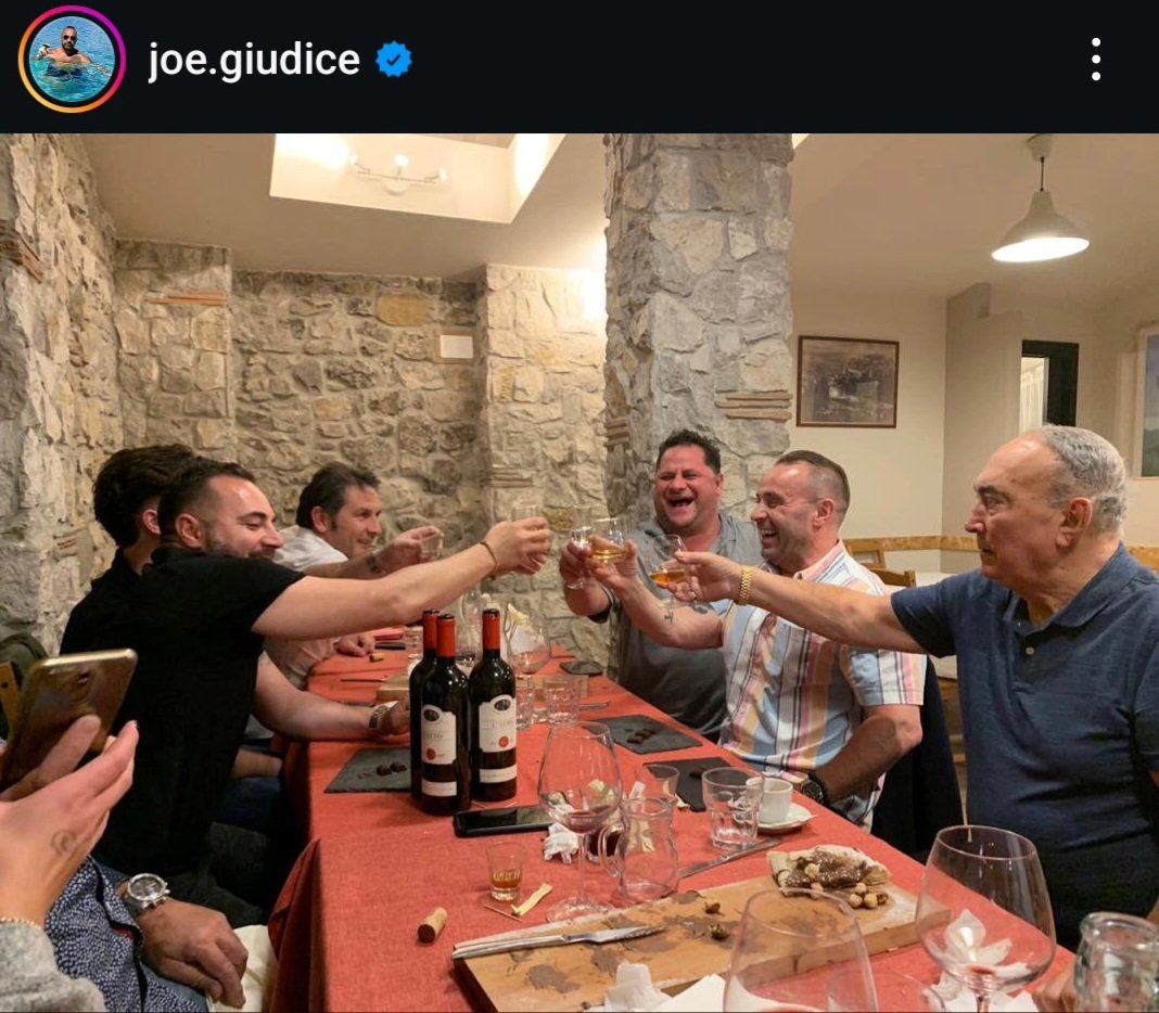 sunny66878's tweet photo. Food for thought: For anyone who has doubt of Juicy's relationship with his in laws. Teresa's father, Giacinto Gorga and with all his health issues, decided to visit Joe in Italy when he 1st came out instead of staying in jersey with his son and his wife. Hmmmm 🤔 #RHONJ https://t.co/95oRFOscFa