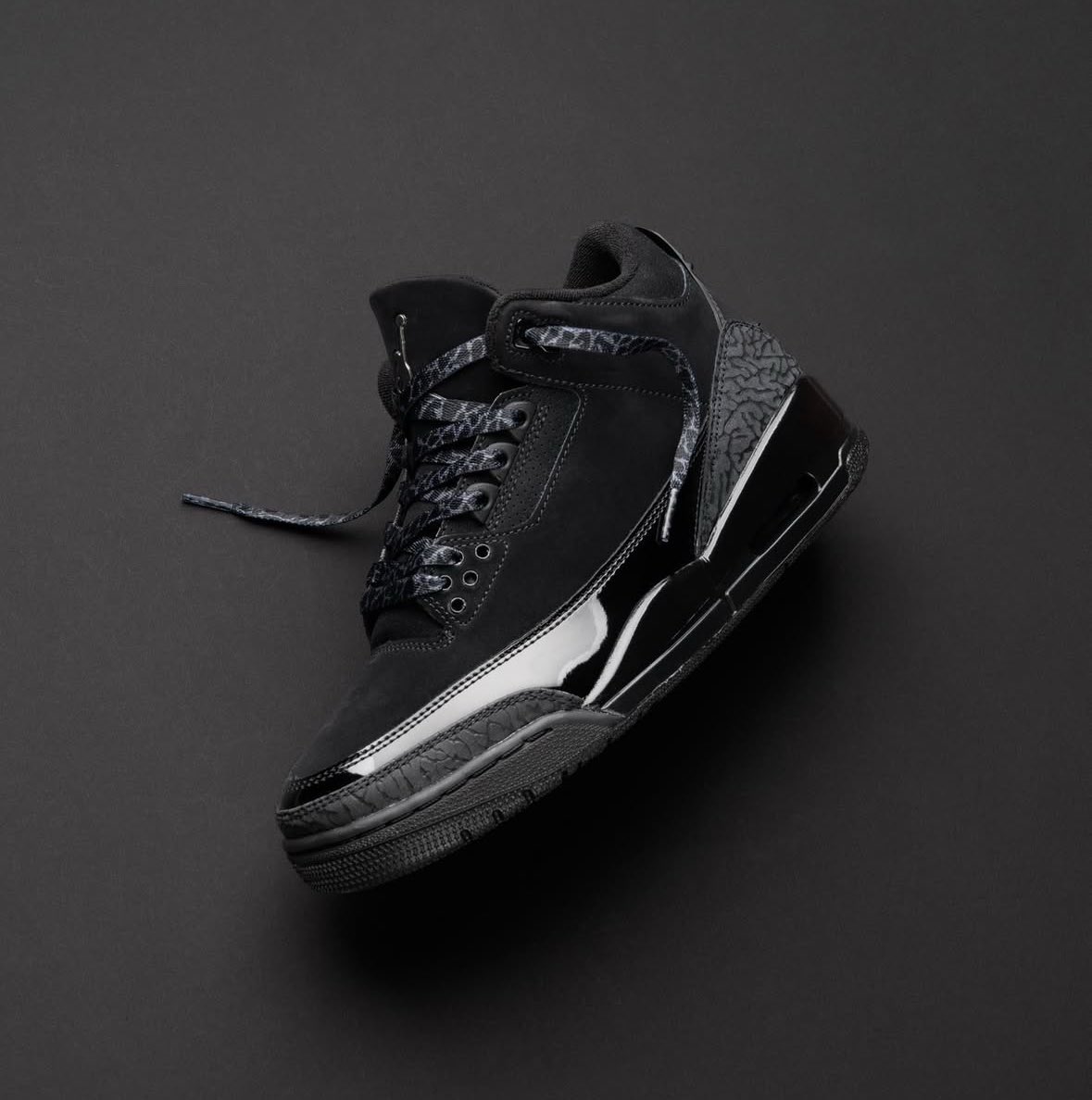 black cats jordans foot locker