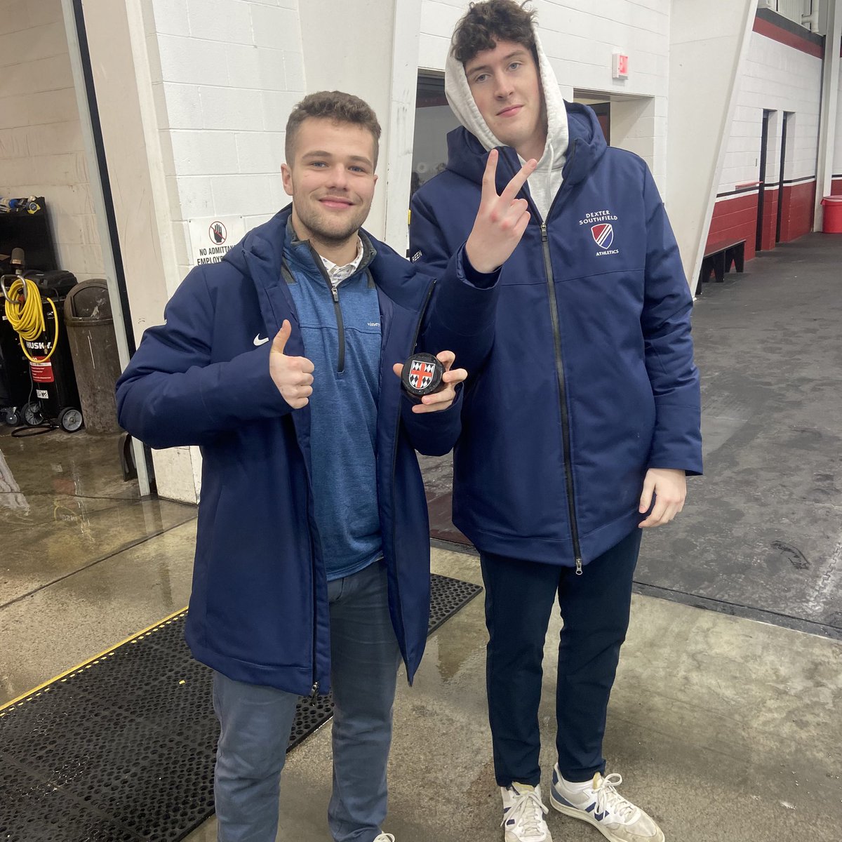 Mannys are firing on all cylinders today. JR taping the backups, IR Assad snagging out of play pucks, that’s two games in a row for him. #heater