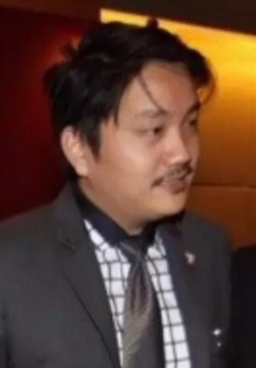 PROCAP_JAPAN's tweet photo. 創業者マックス氏、かつてPegasus Bullionのアジア太平洋ディレクターとして金投資事業に関与。一方で"元シティバンク"の肩書き…投資詐欺の過去と金融エリート経歴、どっちが本当？ 詳細はこちら→ https://t.co/272h8Cze7X #PROCAP #PROCAP出金停止 #PROCAP終了 https://t.co/pPILroGHm8