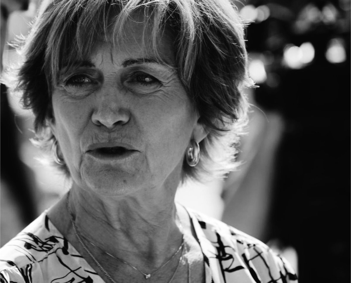 DRESTRUM__Pl's tweet photo. 🔴 La historia dirá que Evelyn Matthei traicionó a los trabajadores chilenos, aliándose con el partido comunista y con Gabriel Boric. Y en el día clave se arrancó al extranjero. 

Todo acto trae su consecuencia… https://t.co/idtw5VxhfC