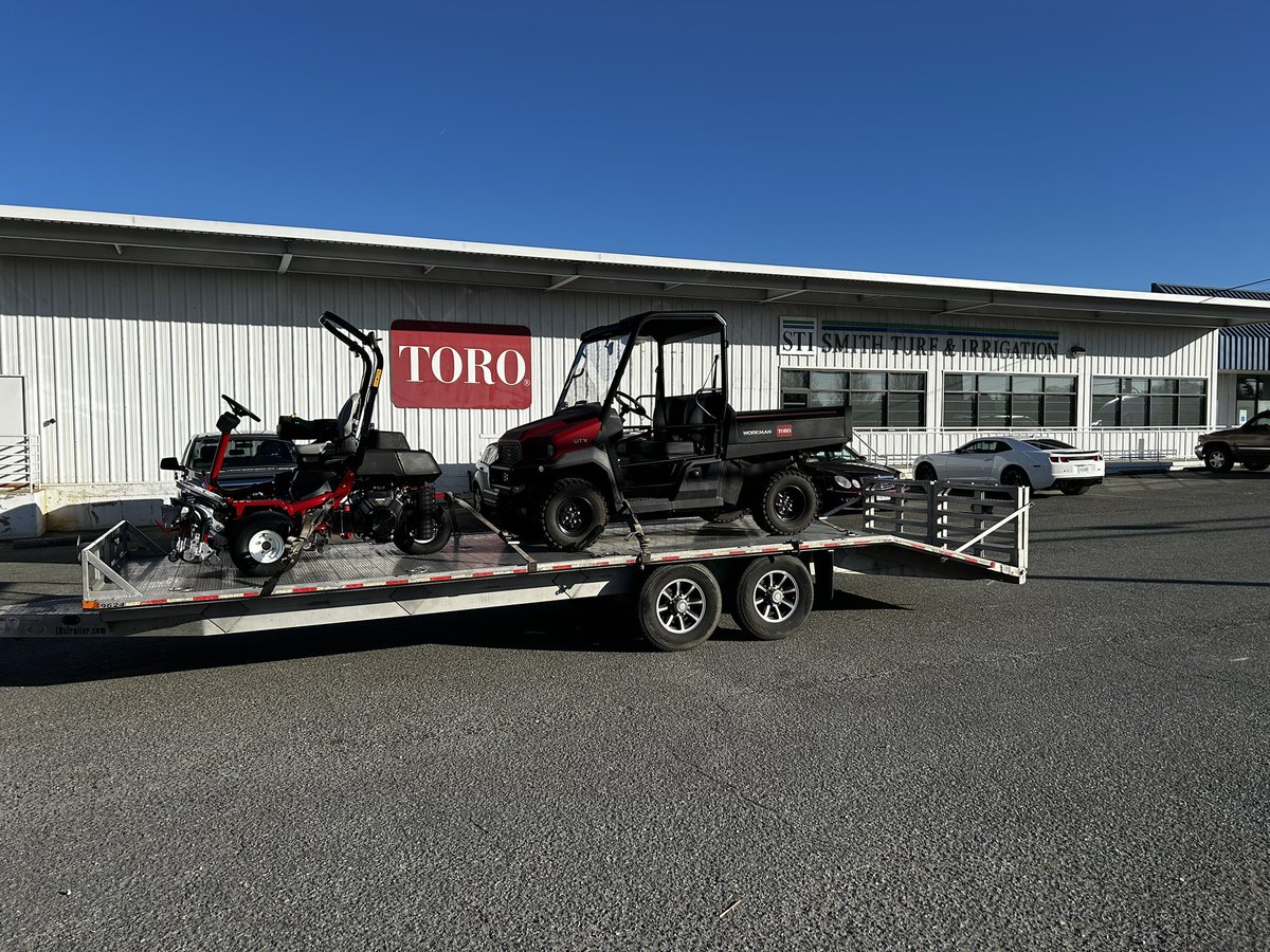 Yet another load of equipment for delivery tomorrow. <a href="/smithturf/">Smith Turf & Irrigation</a> &amp; <a href="/TheToroCompany/">Toro</a>