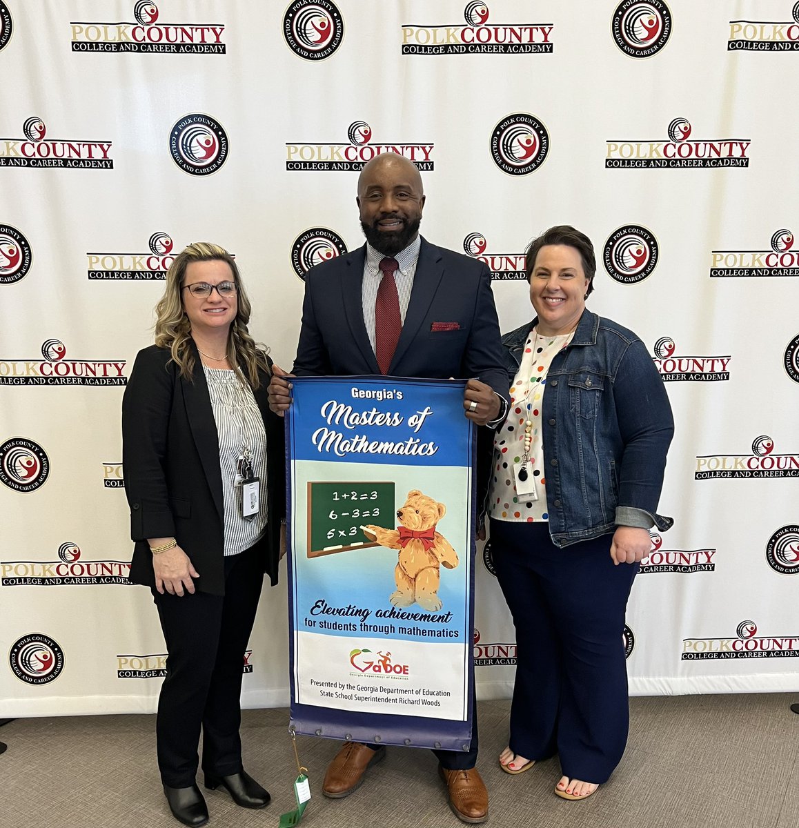 Thanks to State Superintendent Richard Woods for personally presenting <a href="/VanWert_Elem/">Van Wert Elementary</a> with a Georgia Math Leader banner today. #GaMathLeader <a href="/woodsforsuper/">Richard Woods, Georgia's State Superintendent</a> <a href="/DrKatieT_PSD/">Katie Thomas</a> <a href="/PolkCoSchools/">Polk School District</a>