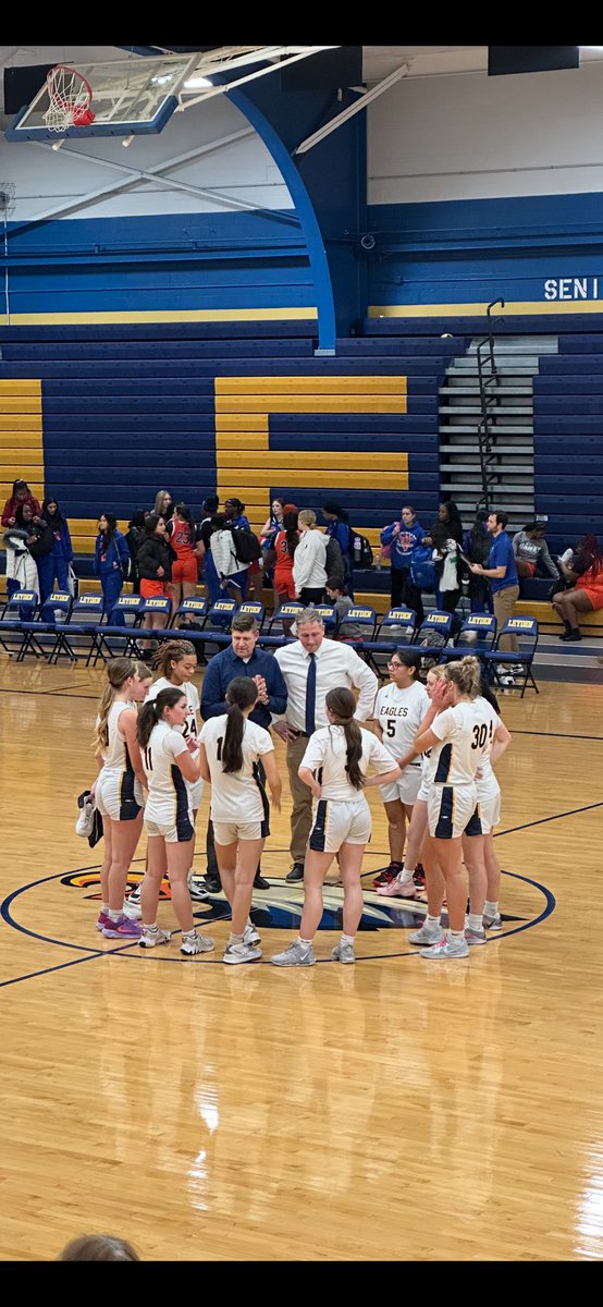 🚨SR NIGHT FINAL 
Hoffman Estates 36
Leyden 48

So thankful for our cheer team supporting us and the huge crowd. Everyone made it such a special night. 

With the available records, we believe that win is a school record for wins in a season at 19. 

#leydenpride