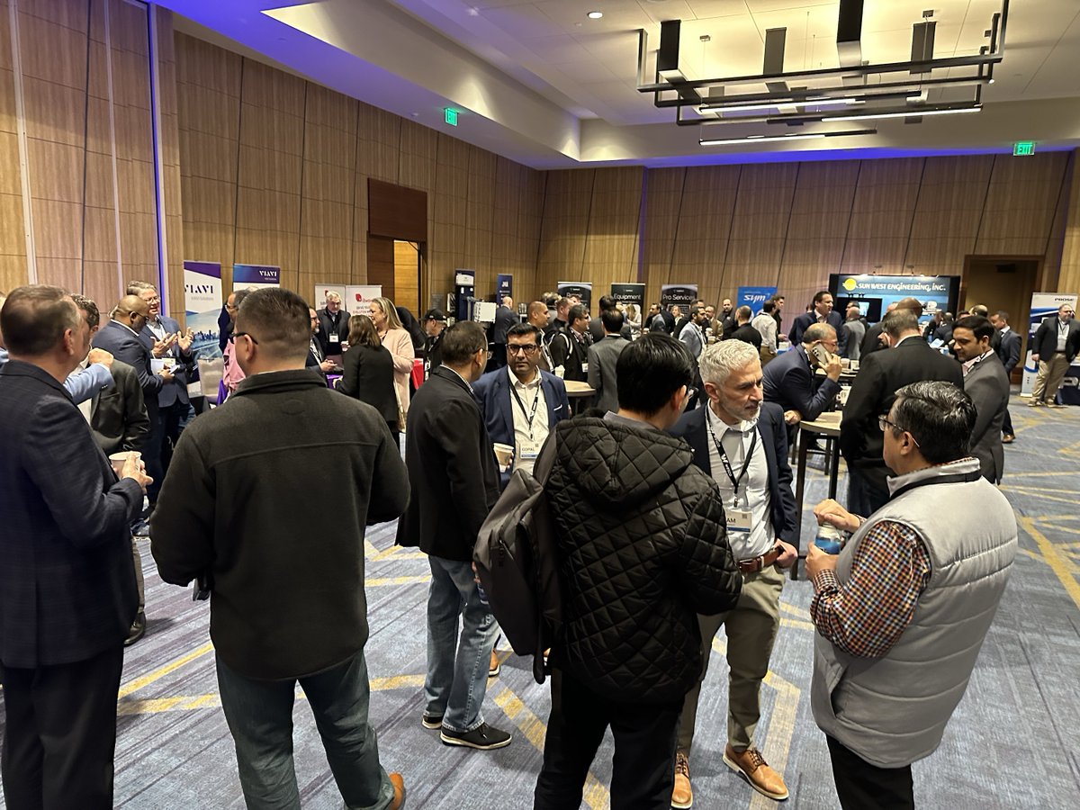 Verveba's tweet photo. Live from DASPedia! Our Verveba team is here!

Looking for any telecom solutions? Let’s connect and explore how we can help you optimize your network.
📸 Check out some moments from the event!

hashtag#DASPedia hashtag#VervebaTelecom hashtag#DAS hashtag#5G hashtag#Networking https://t.co/qoCmK4VIes