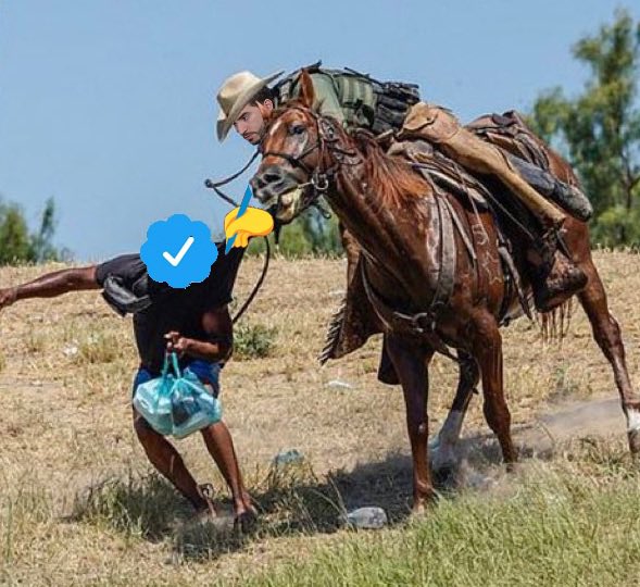 ListComesForAll's tweet image. We, here, at @ListComesForAll are working tirelessly to deliver you the most demented shit anywhere on this website from the accounts that need their phone taken.