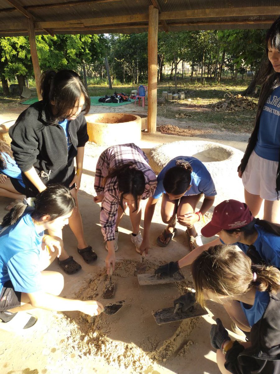 Our first team of the year ever, students from Vietnam. Helped us to make concrete jars for local families water storage at #CampBengMealea
<a href="/CampsInt/">Camps International</a>