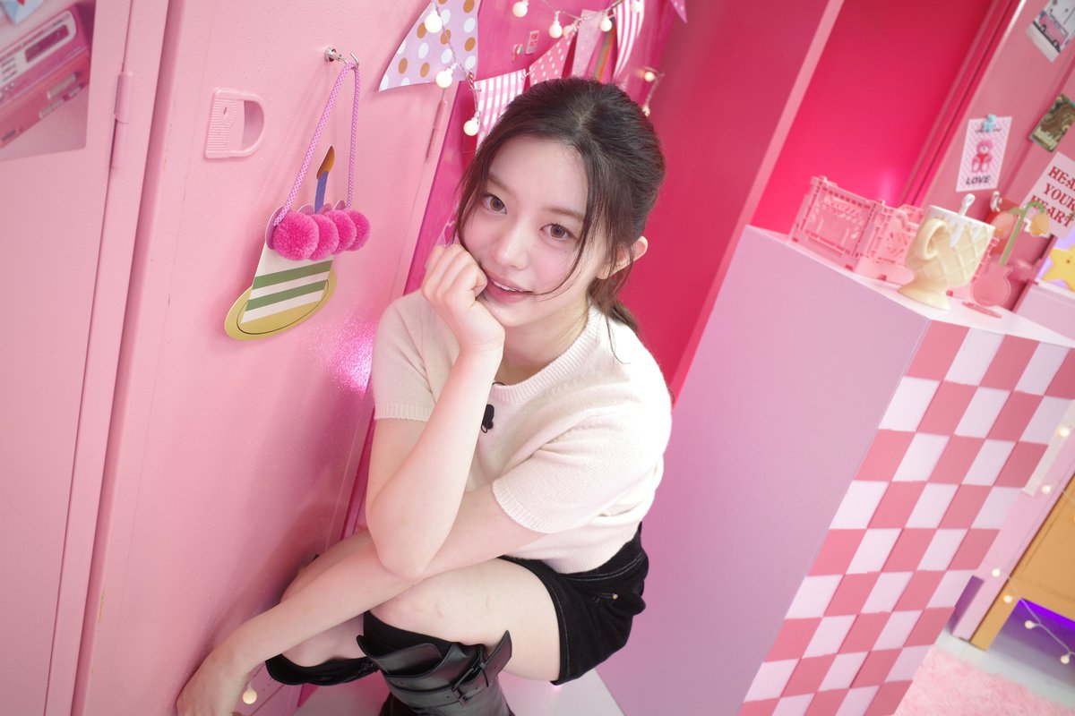 minju_cabinet's tweet photo. 📸Photo by. Minnie

💗민니 SBN💗의 애정이 듬뿍 담긴 민주의 사진을 공유합니다-⭐️

#민주의핑크캐비닛 #Studiok #민주
#GIDLE #아이들 #MINNIE

@ILLIT_official 
@G_I_DLE https://t.co/n5wWDA9YmI