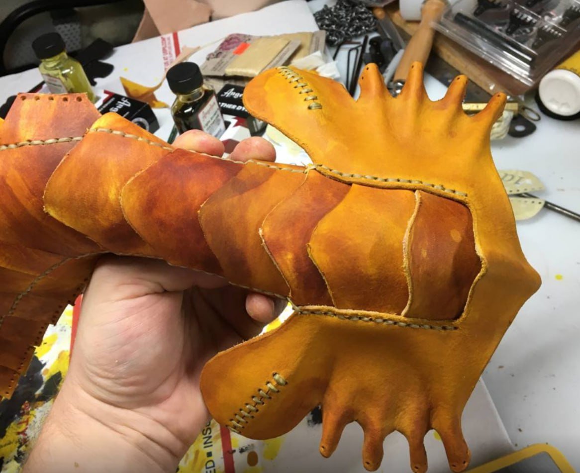 koboldsburrow's tweet photo. Hello!
I am Dragford, but most people know me as Kobold!
I am a Leatherworking Metal smelting Kobold who likes to stream these projects! You can find my Youtube linked down below!⬇️
#Leatherworking #crafting #DIY #pngtuber #Streamer #kobold https://t.co/MiP4v2d3qz
