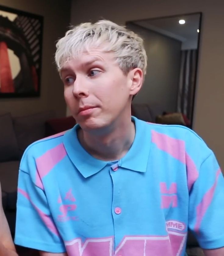 phussyinbio's tweet image. HAPPY PHIL DAY TO ALL THOSE WHO CELEBRATE 🥳