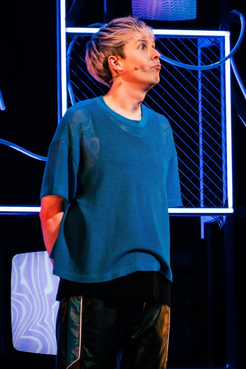 phussyinbio's tweet image. HAPPY PHIL DAY TO ALL THOSE WHO CELEBRATE 🥳