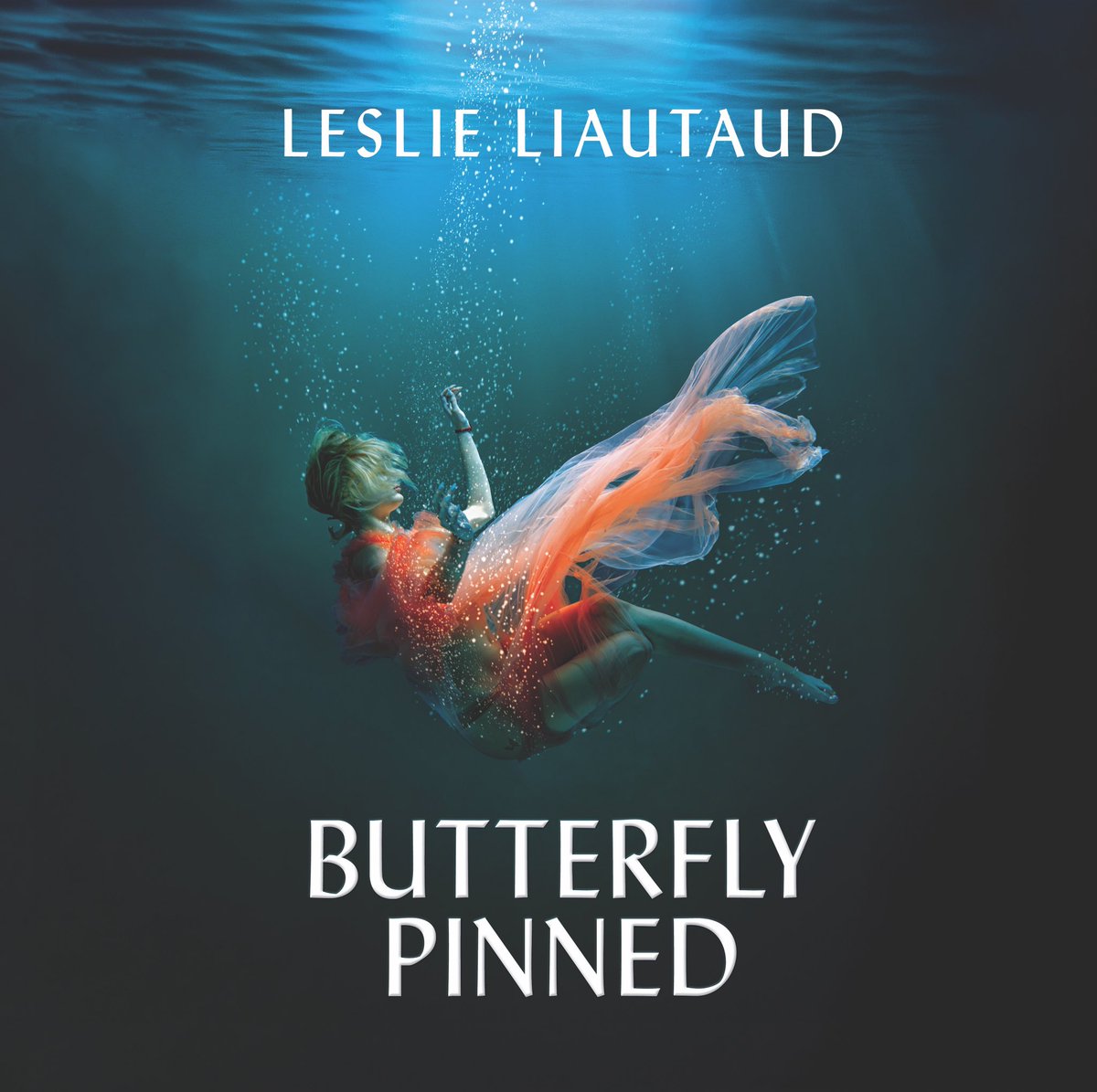 More than a little thrilled to be jumping back on X for a hot sec to announce:  COVER REVEAL!! 

BUTTERFLY PINNED coming May 10 🦋

#writerscommunity #psychologicalthriller #fiction #booktwt