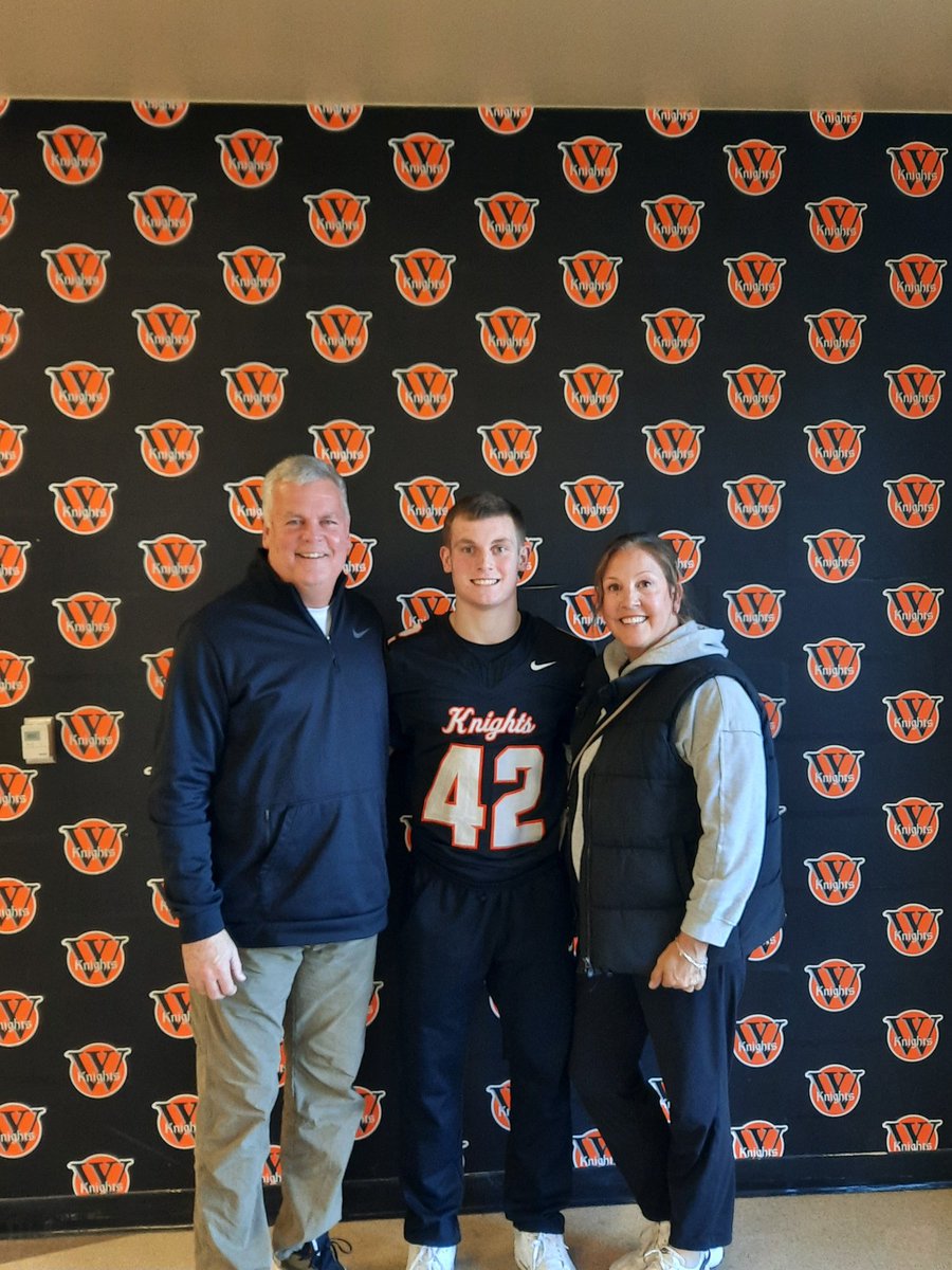 Bo Kruse (@bowenkruse) on Twitter photo Had an amazing visit today at Wartburg!
Thanks for having me out <a href="/WartburgFB/">Wartburg Football</a> <a href="/winterc22/">Chris Winter</a> <a href="/Coach_Tschetter/">Matt Tschetter</a> Go Knights! Had an amazing visit today at Wartburg!
Thanks for having me out <a href="/WartburgFB/">Wartburg Football</a> <a href="/winterc22/">Chris Winter</a> <a href="/Coach_Tschetter/">Matt Tschetter</a> Go Knights!