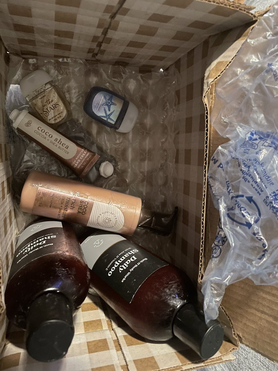 CrystaIlynne's tweet photo. @bathbodyworks https://t.co/wsbMJKMuDu