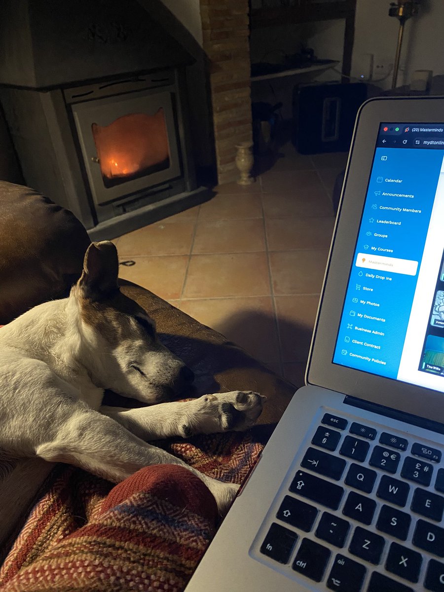 Foreverpaul's tweet photo. I’m a digital business owner, and I can help you plug into a proven system, register for feee and watch the webinar, and see how you can start earning online. https://t.co/q0dJO2urRq