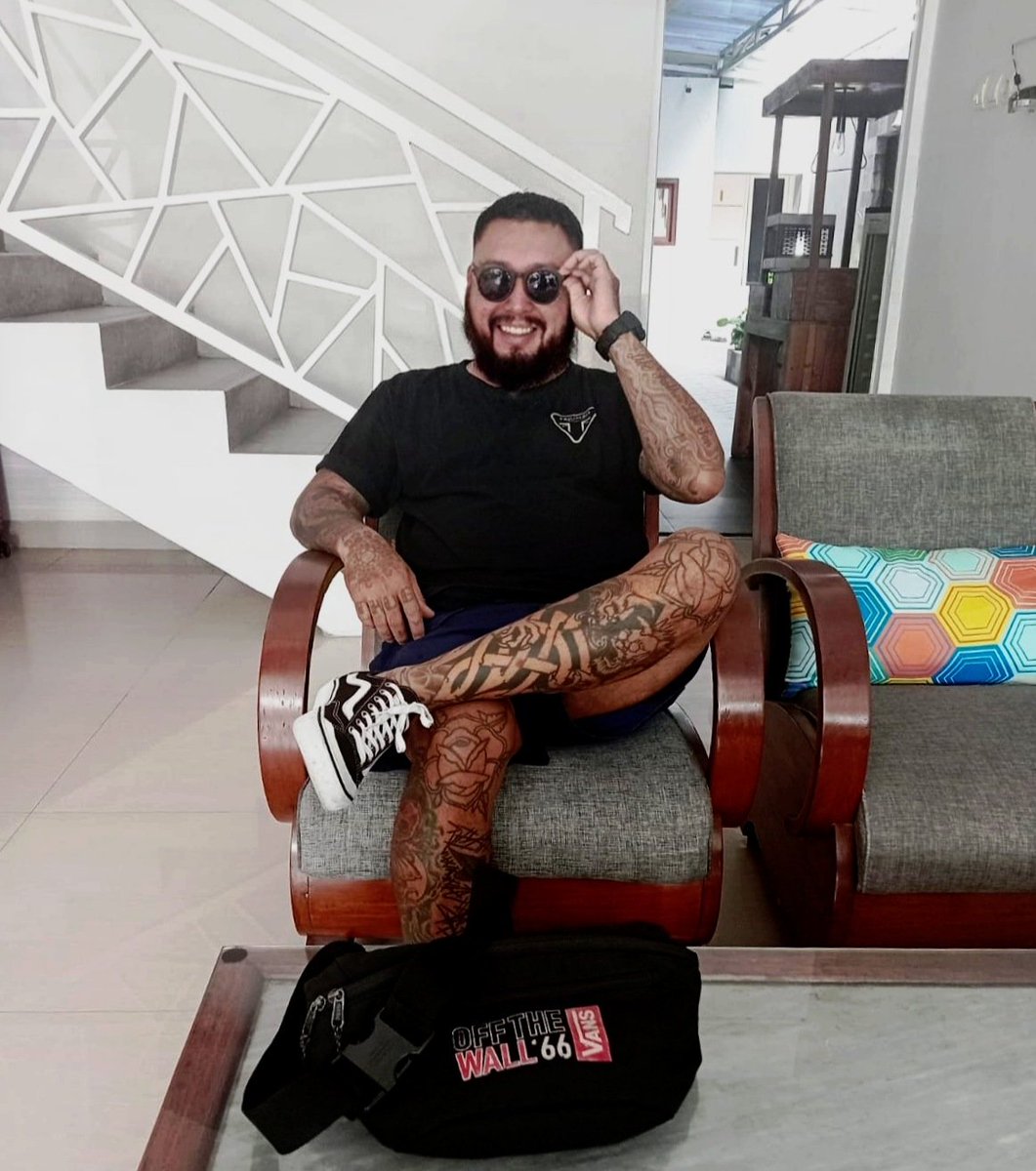 candukelir13's tweet photo. #candukelir #candukelir13 #blackrosetattooparlor #kustomlineink https://t.co/KTBtAhcPhZ