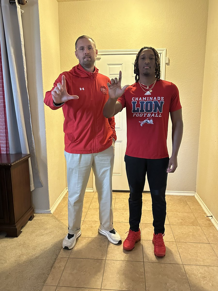 Izziek Chandler (@1k_chandler) on Twitter photo Had a great home visit thank you for coming by <a href="/CoachWillFlem/">Will Fleming</a> <a href="/LamarFootball/">Lamar University Football</a> <a href="/joeray36/">Joe Ray</a> <a href="/NPCoachMorgan/">Blane Morgan</a> @V8Blazing <a href="/Dameon8/">Coach Jones.</a> <a href="/coach_aaron_89/">Aaron ๐ญโณโโโ
</a> <a href="/tulane17/">QB Coach Jay Jancosko</a> Had a great home visit thank you for coming by <a href="/CoachWillFlem/">Will Fleming</a> <a href="/LamarFootball/">Lamar University Football</a> <a href="/joeray36/">Joe Ray</a> <a href="/NPCoachMorgan/">Blane Morgan</a> @V8Blazing <a href="/Dameon8/">Coach Jones.</a> <a href="/coach_aaron_89/">Aaron ๐ญโณโโโ
</a> <a href="/tulane17/">QB Coach Jay Jancosko</a>