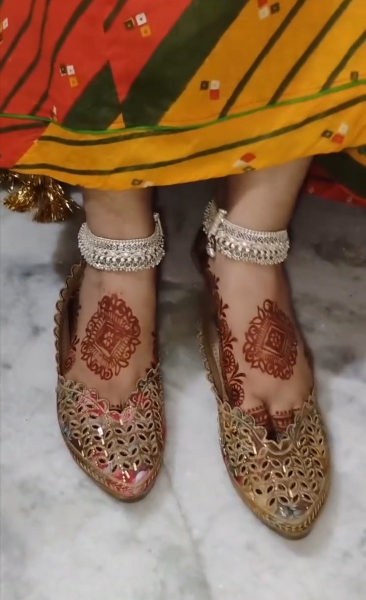 softindianfeet's tweet photo. #indianfeet #feet #feetfinder #softfeet #feetpic #Feet #FeetPicture #FeetPictures #feetworshi̇p #feetworld    #Trending #footgirls  #softindianfeet https://t.co/7pWfatrhDj