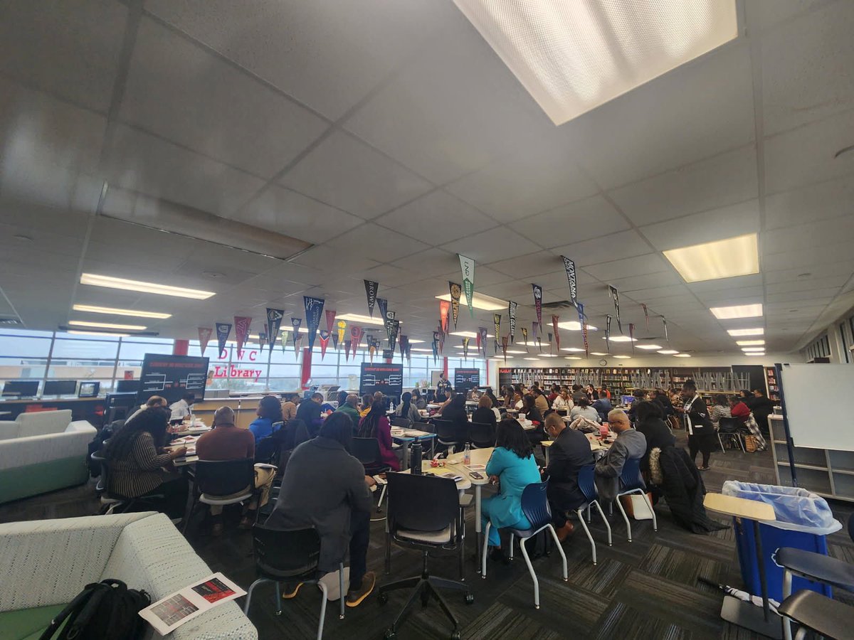Tanya_N_Shelton's tweet photo. Shout out to our data coordinator @LRJones_34 for training RIV assistant principals on accountability with a focus on domain 3 and coaching moves to improve student achievement. The room was packed and engagement was high. #RegionIVRising #LevelingUp https://t.co/PN9o1gmM4m