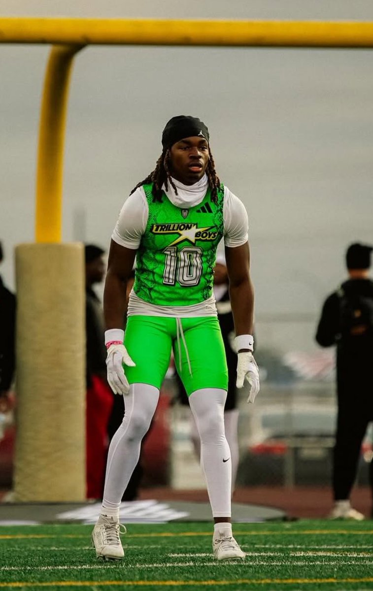 TrillionBoys7v7's tweet photo. Congratulations Dillon Davis @DillonDavis_Fb class of 2027 on receiving an offer from Texas A&M University! #reallytrilly @GregBiggins @adamgorney @ChadSimmons_ @SSchraderOn3 @BlairAngulo @SportsRecruits @LSM_714 @CHawk_4 https://t.co/X2u7eXfMRg