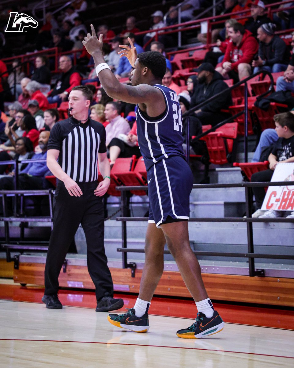 𝐅𝐢𝐫𝐬𝐭 𝐇𝐚𝐥𝐟 𝐀𝐜𝐭𝐢𝐨𝐧 💥

#OnTheRise #Gameday