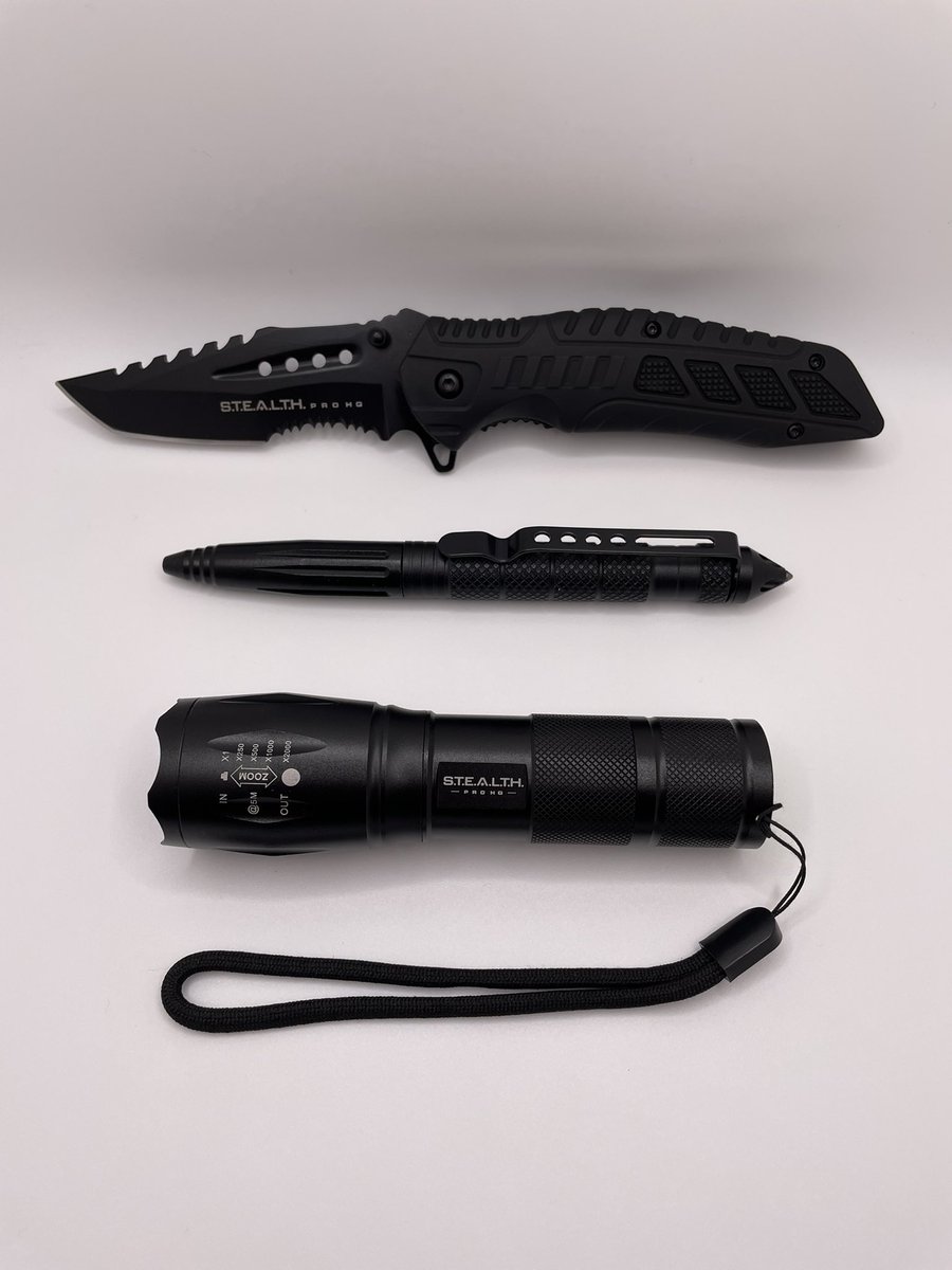 stealthprohq's tweet image. The perfect lineup for your everyday carry from @stealthprohq! Click link in the bio to get yours! 🔪🔦🖊️ #everydaycarry #edcgear #edc #knifeflashlightpen #tacticalblack 🇺🇸