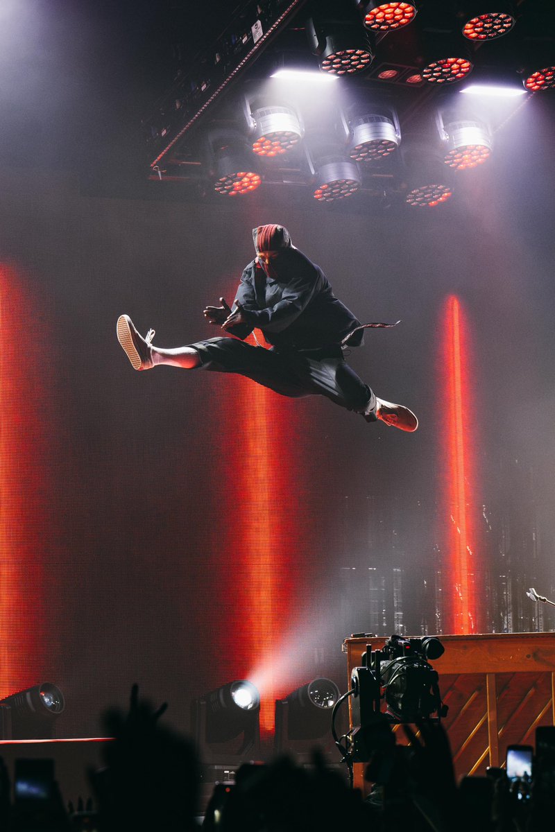 dfallaccess's tweet photo. @twentyonepilots https://t.co/ldCGYAvtvW