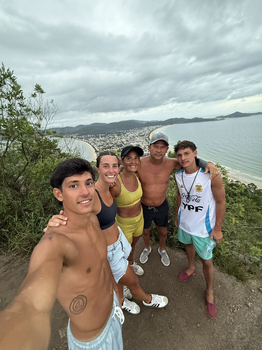 ChaveroInes's tweet photo. Que lindo viaje !! 🥰 https://t.co/Q3SoOOIev3
