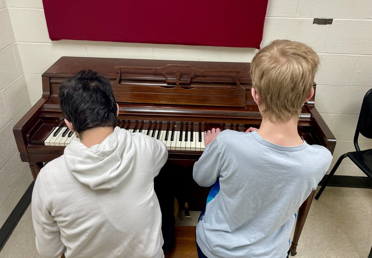 Ellen Bowmann tweet media