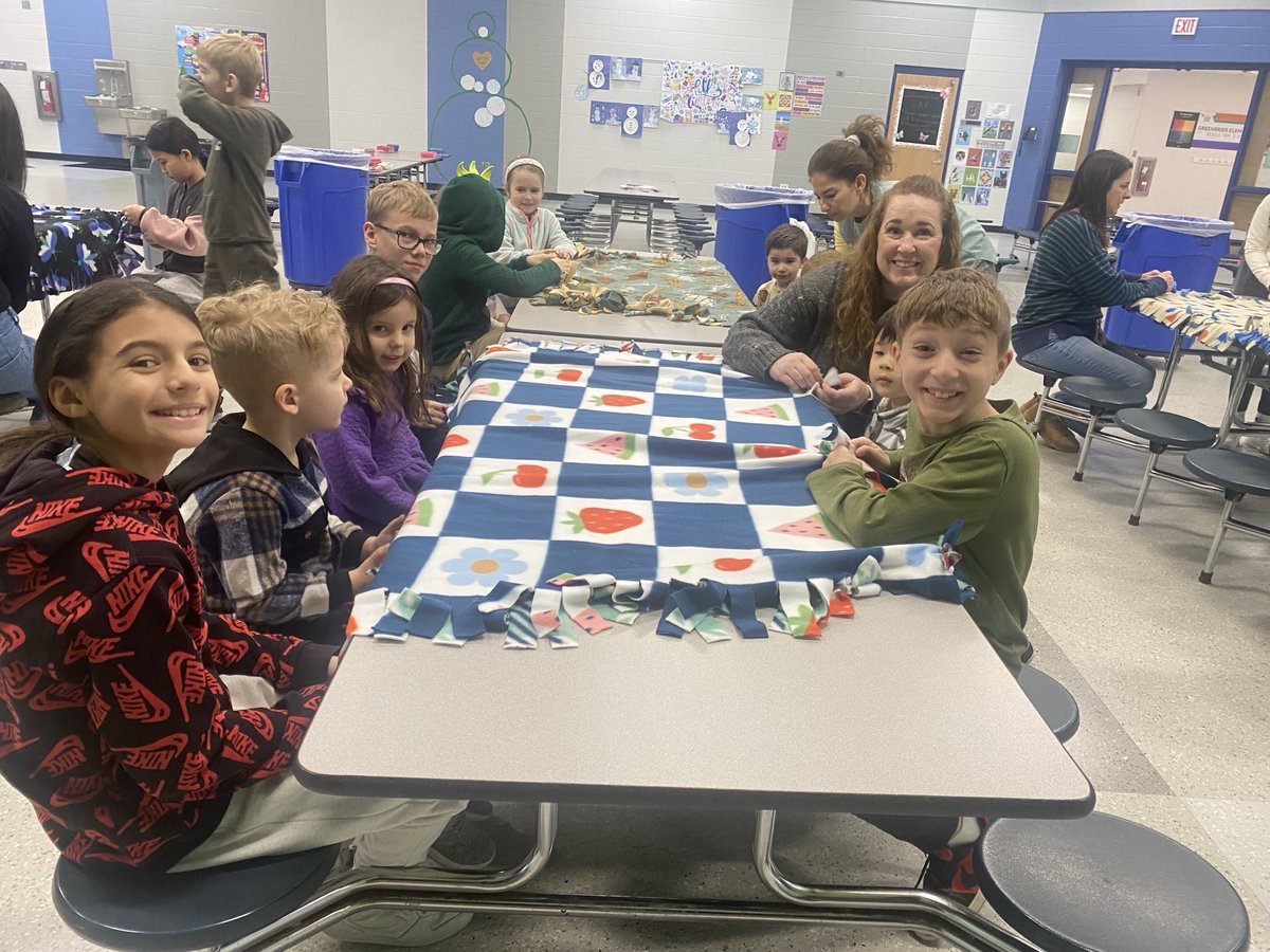 Mrs. Duffer tweet media