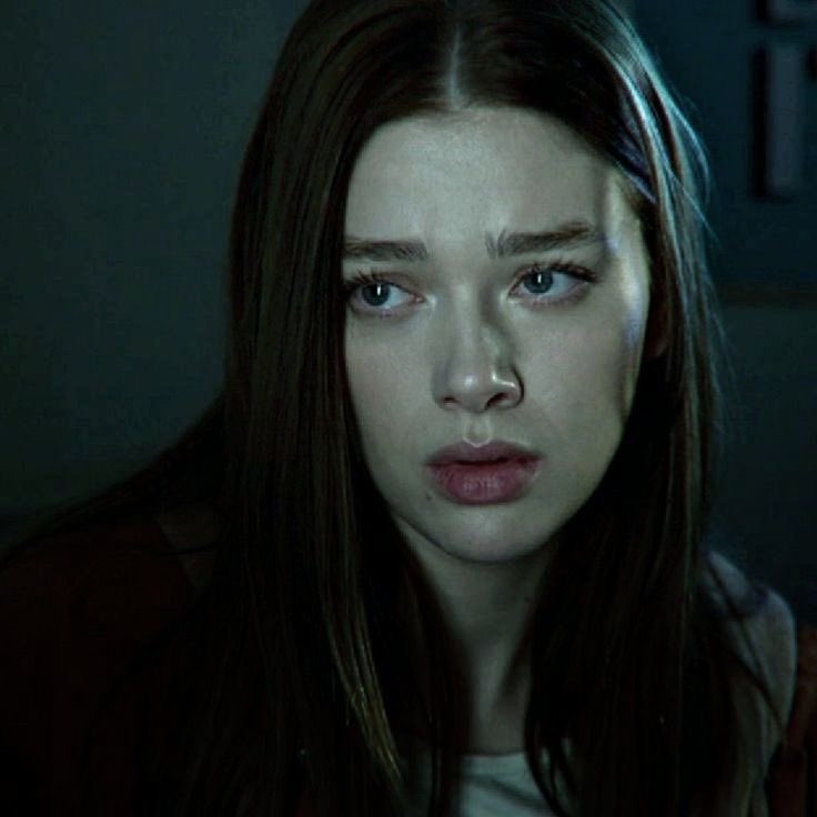 mistyhydrangeas's tweet photo. hear me out….HER as jessica lockwood👀 https://t.co/lfMJ4de4nh