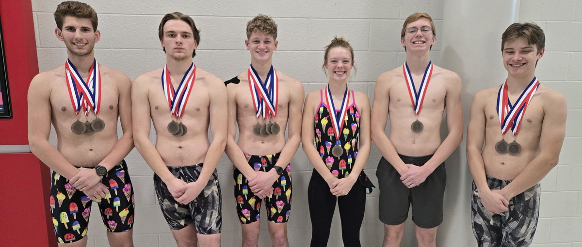 SwimEdison's tweet photo. OVAC Medals arrived!! Coach is no good at the selfie thing!!! Made for a great start to tonight's practice! https://t.co/DBiTlvBG2L