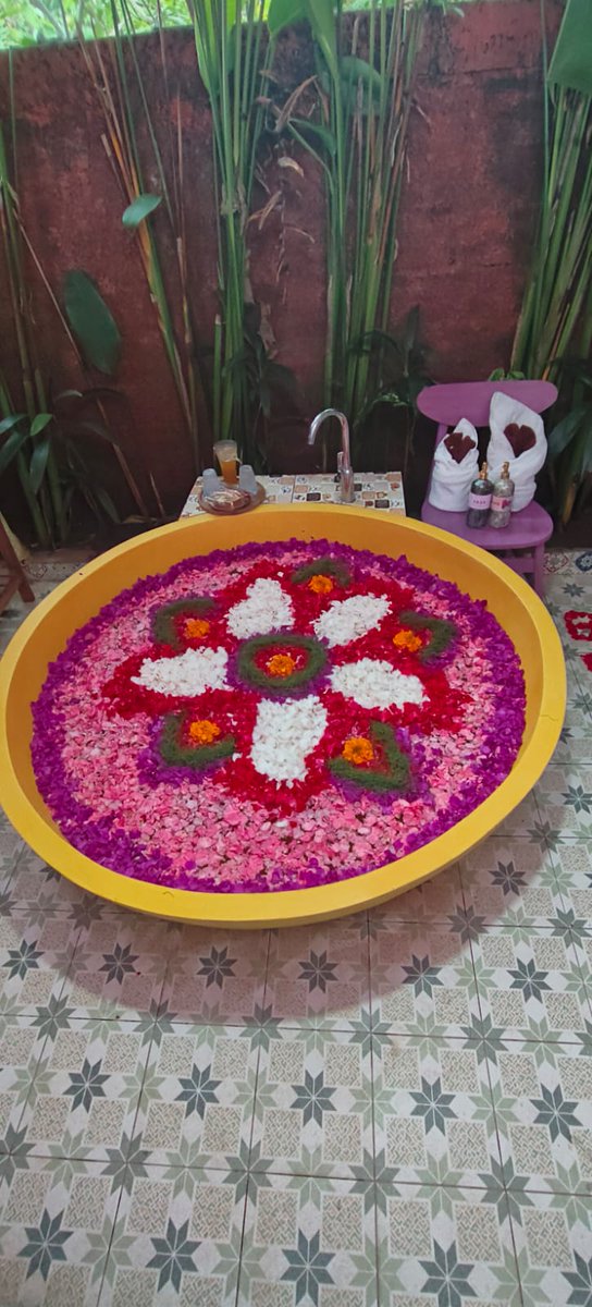 doi_bali's tweet photo. Big Thanks to our lovely customer from UK🇬🇧
Come and Having 5hour our spa treatment 🥰🙏
It was fabulous time to spend together with you're here
We wish to see you Again on the next spa treatment🥰🌺
#doibalispa 
#spaday 
#dayspa 
#Bali https://t.co/4m4ubiG9pZ