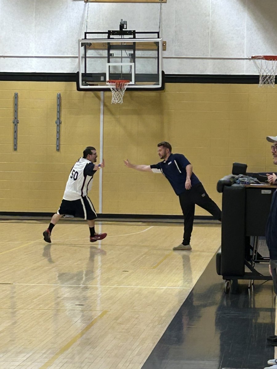 ZebraAD1's tweet image. Tonight might have lacked high school events, but it was a home game for THE Josh Van Meter and his Dream Team. Loved seeing all the support from our athletes for their biggest supporter!