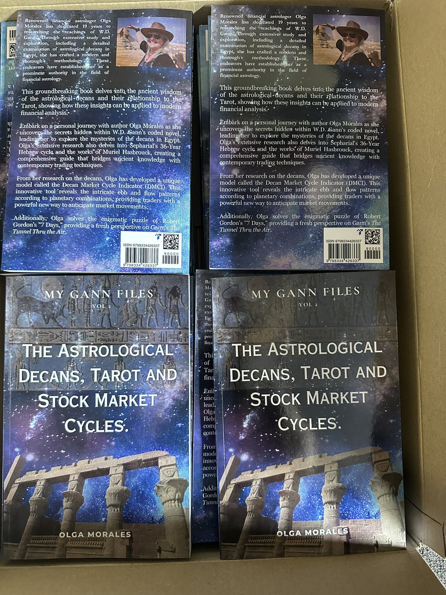 AstroGann33's tweet photo. If you’re coming to my workshop, I’ll have my book there for purchase and I will be able to sign it for you🌟 Just got delivery 📦 😊🐍🦂#Gann #Astrology #Decans #Egypt https://t.co/BwstrqGusO