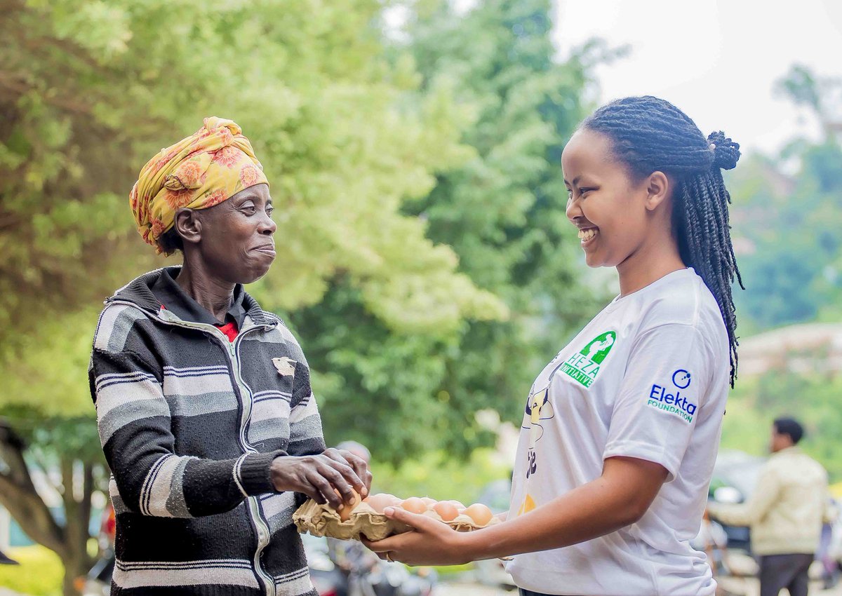 hezainitiatives's tweet image. Yesterday, in partnership with @RBCRwanda, @Elekta_Fdn, @acreol_org, and @KarongiDistr, we launched the #OneEggADay project! For 3 months, we’ll support women with cancer to overcome the chemotherapy-related nutrition challenges and provide mental health & counseling support.
